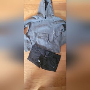 Volcom Snowboard hoodie junior size xl gray embroidery  shorts are black Size 0